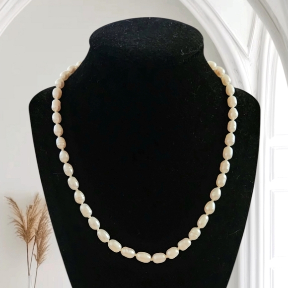 Vintage Rice Pearl 16" Necklace - Picture 3 of 4